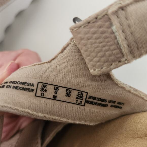 Clarks women's Jillian Spring Wedge Sandal, Sand Leather, 6 US - Picture 7 of 9